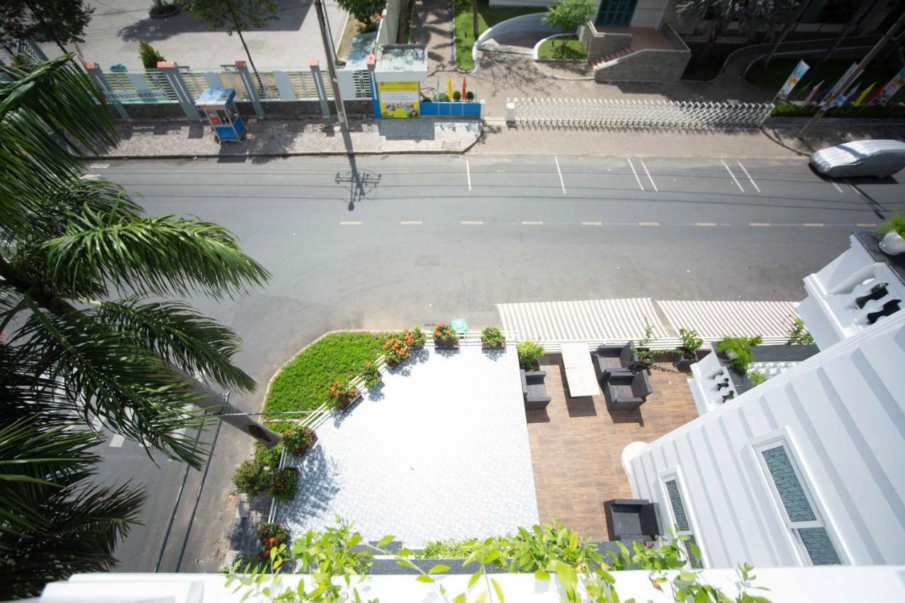 Reddoorz Plus Near Secc مدينة هوشي منه المظهر الخارجي الصورة