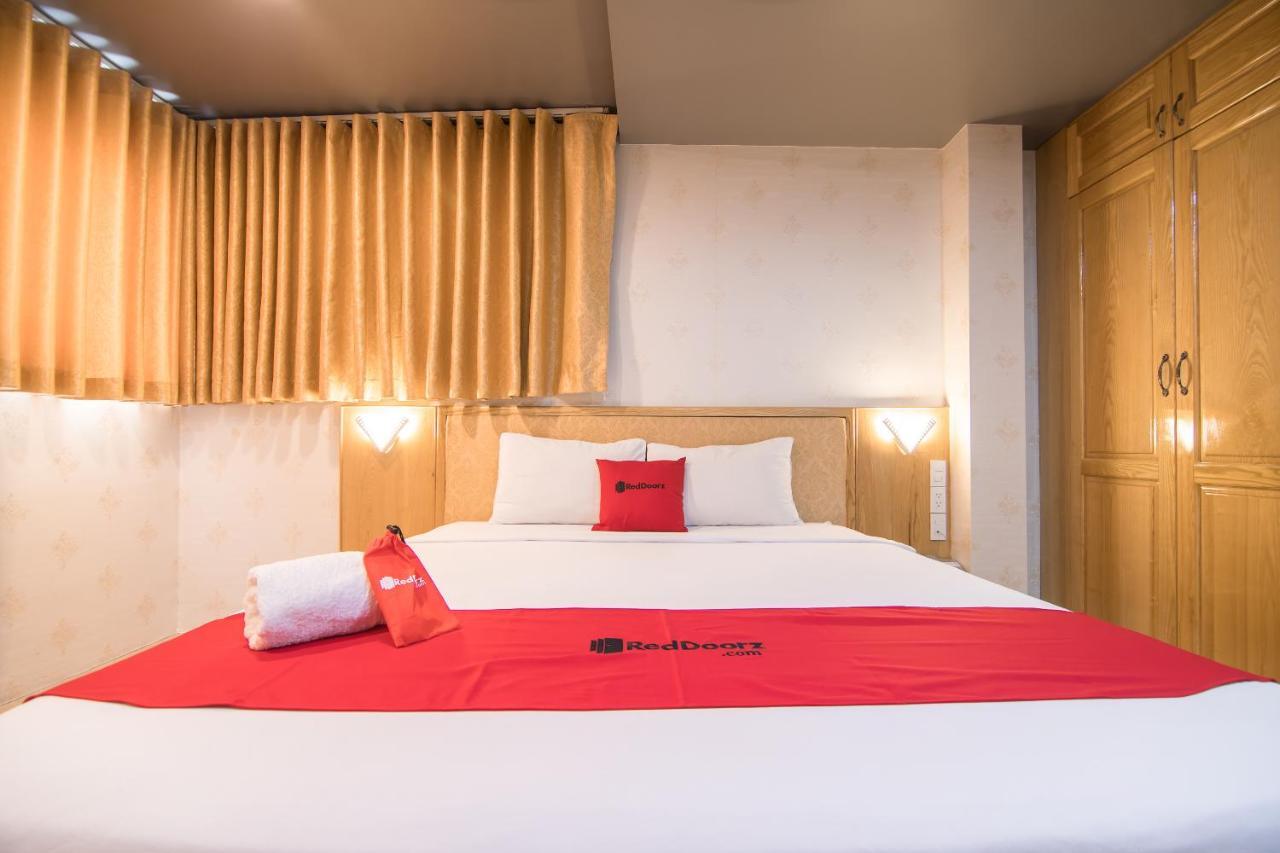 Reddoorz Plus Near Secc مدينة هوشي منه المظهر الخارجي الصورة