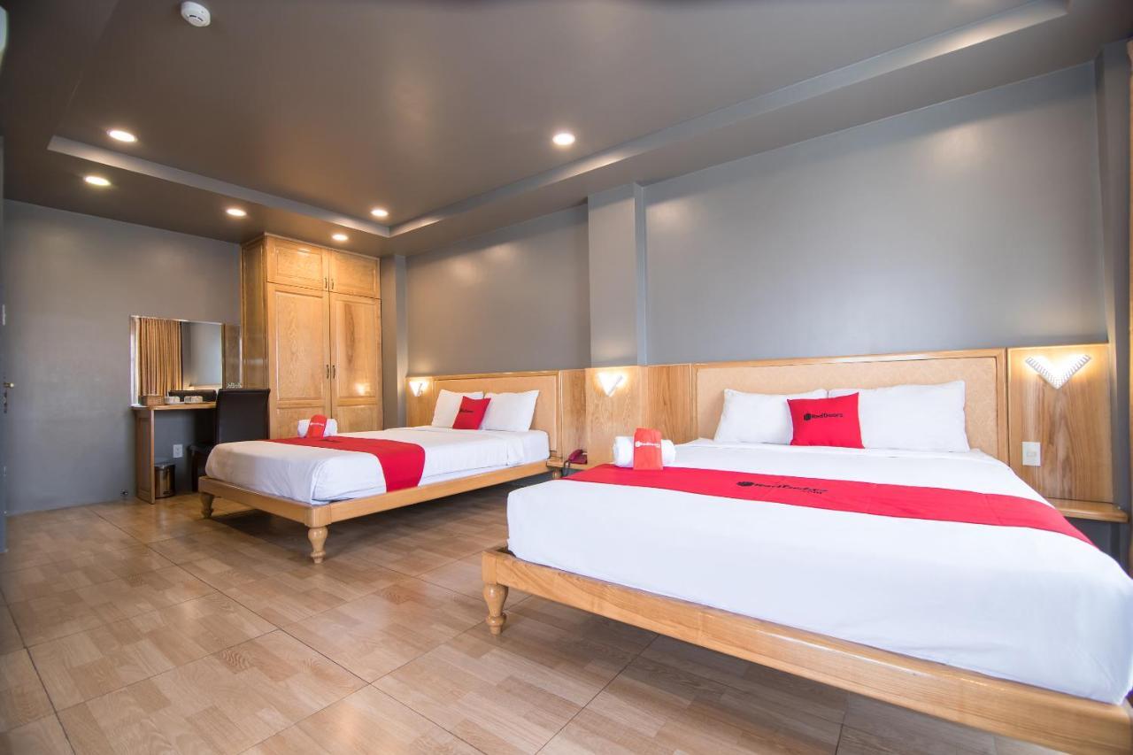Reddoorz Plus Near Secc مدينة هوشي منه المظهر الخارجي الصورة