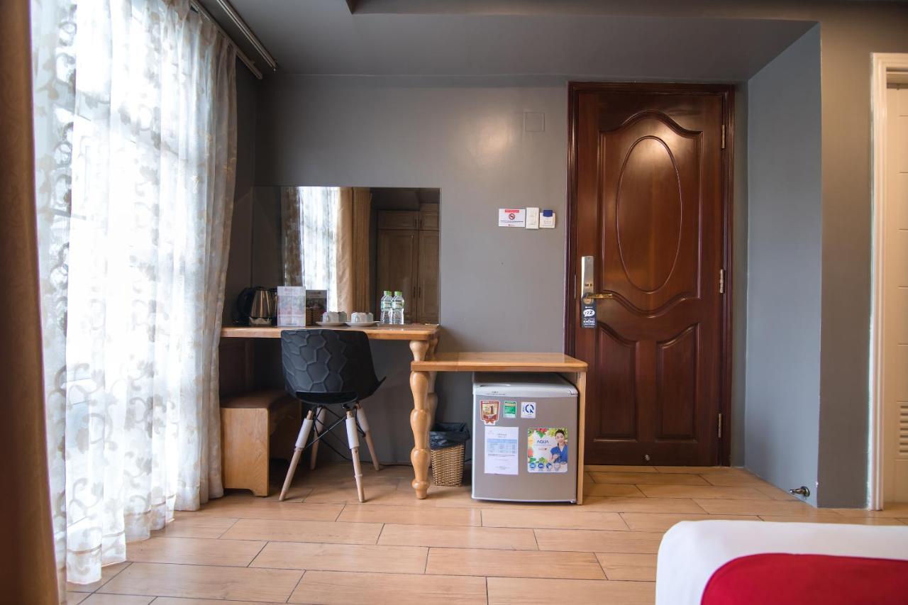 Reddoorz Plus Near Secc مدينة هوشي منه المظهر الخارجي الصورة