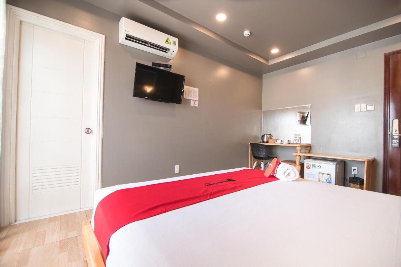 Reddoorz Plus Near Secc مدينة هوشي منه المظهر الخارجي الصورة