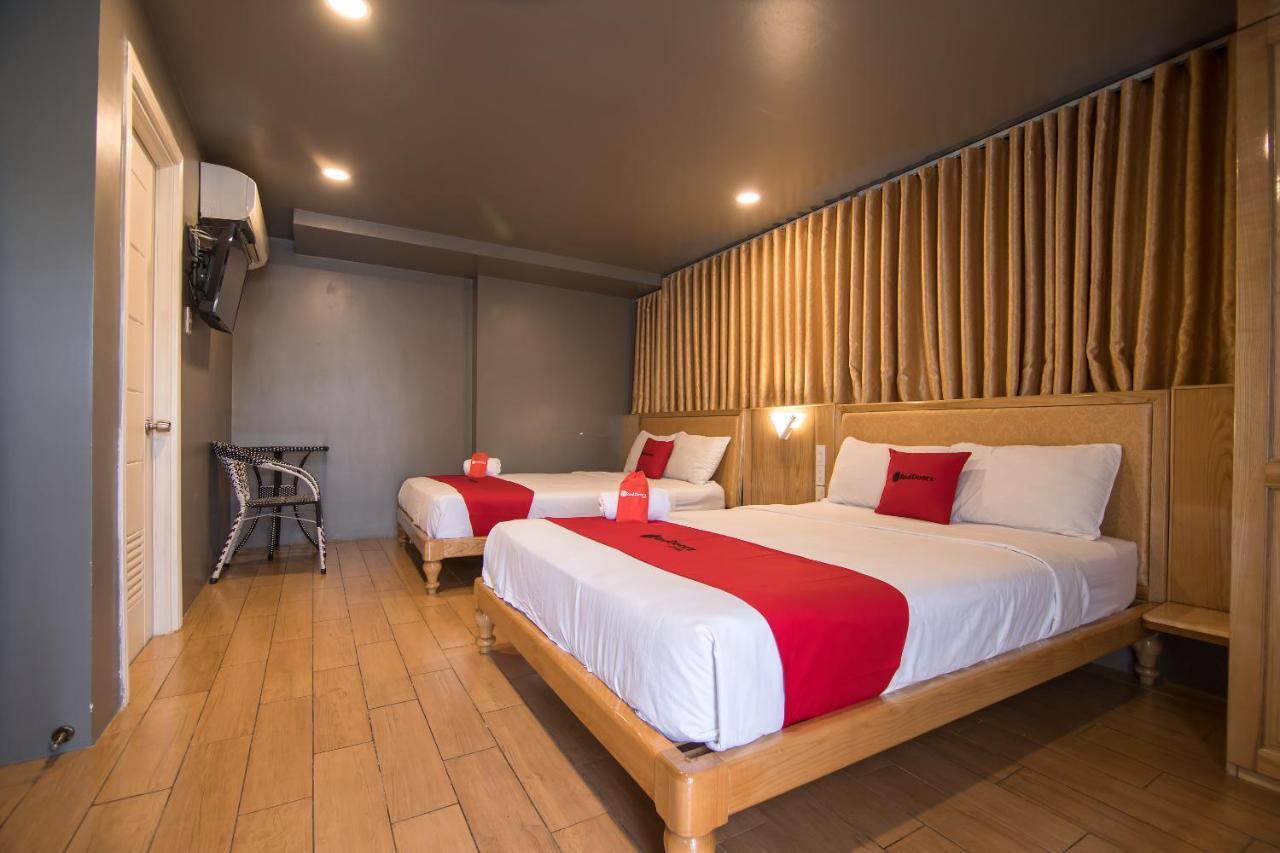 Reddoorz Plus Near Secc مدينة هوشي منه المظهر الخارجي الصورة