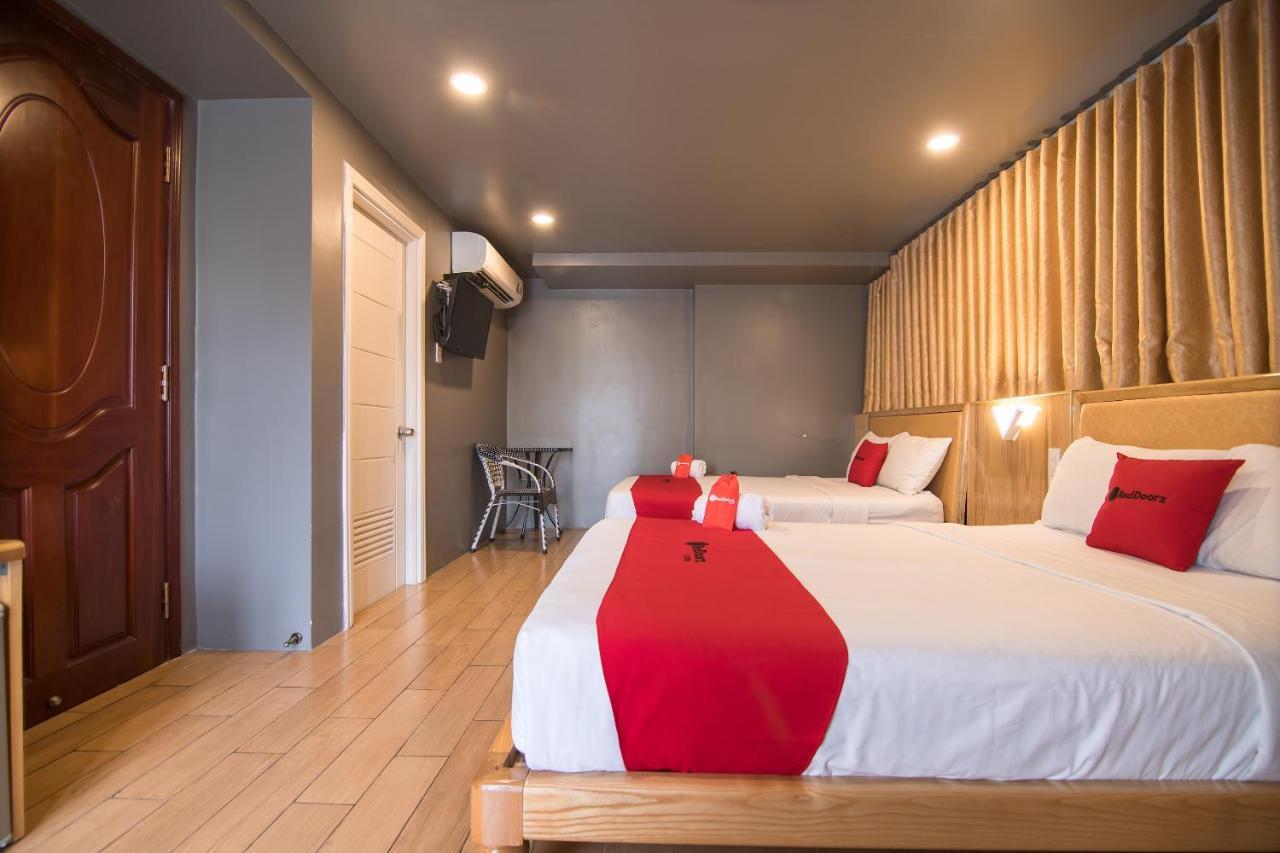 Reddoorz Plus Near Secc مدينة هوشي منه المظهر الخارجي الصورة